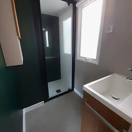 La Carabasse 4 Etoiles Mobilhome Neuf Emplacement Clo3 Confort 3 1 Sdb Kemping