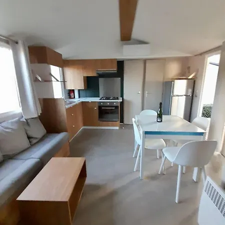 La Carabasse 4 Etoiles Mobilhome Neuf Emplacement Clo3 Confort 3 1 Sdb *